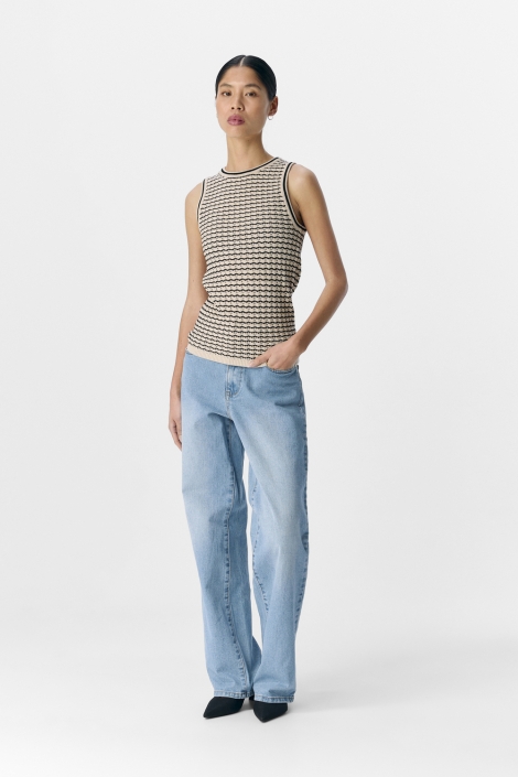 Object objester re pattern tank top div